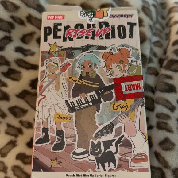 POP MART Peach Riot Rise Up Series Blind Box Confirmed Figure New Toy - Gigi - Picture 1 of 7